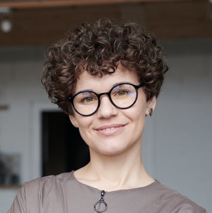 Wilma Burnett, VP Marketing of Globeware